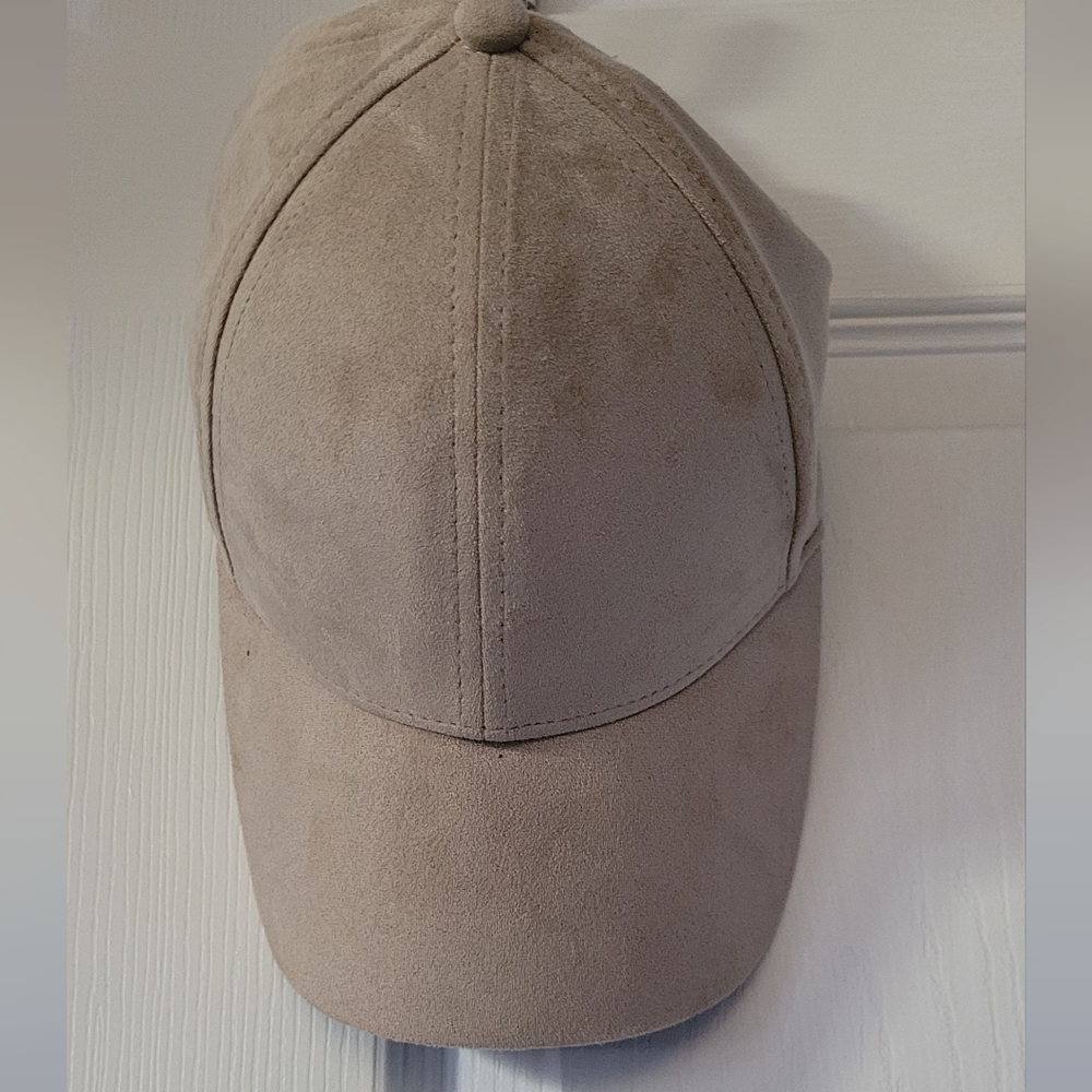 Wilfred Tan Suede Cap